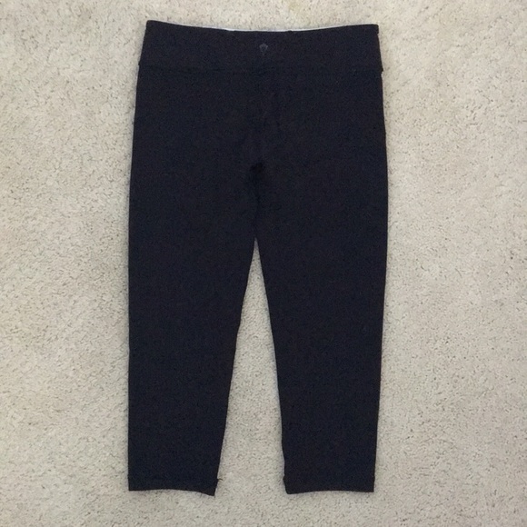 Ivivva cropped black leggings size 12 - Picture 4 of 7